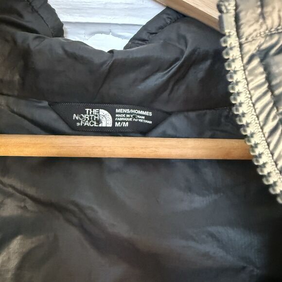 The North Face TNF Thermoball Anorak Black Green Quilted Puffer Jacket Medium M - Picture 3 of 6